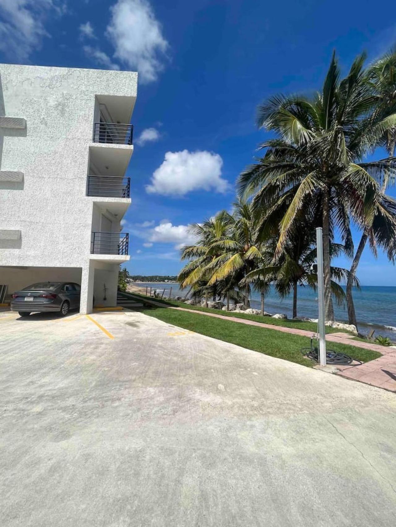 Beachfront Luxury Apartment Aguada Exterior photo